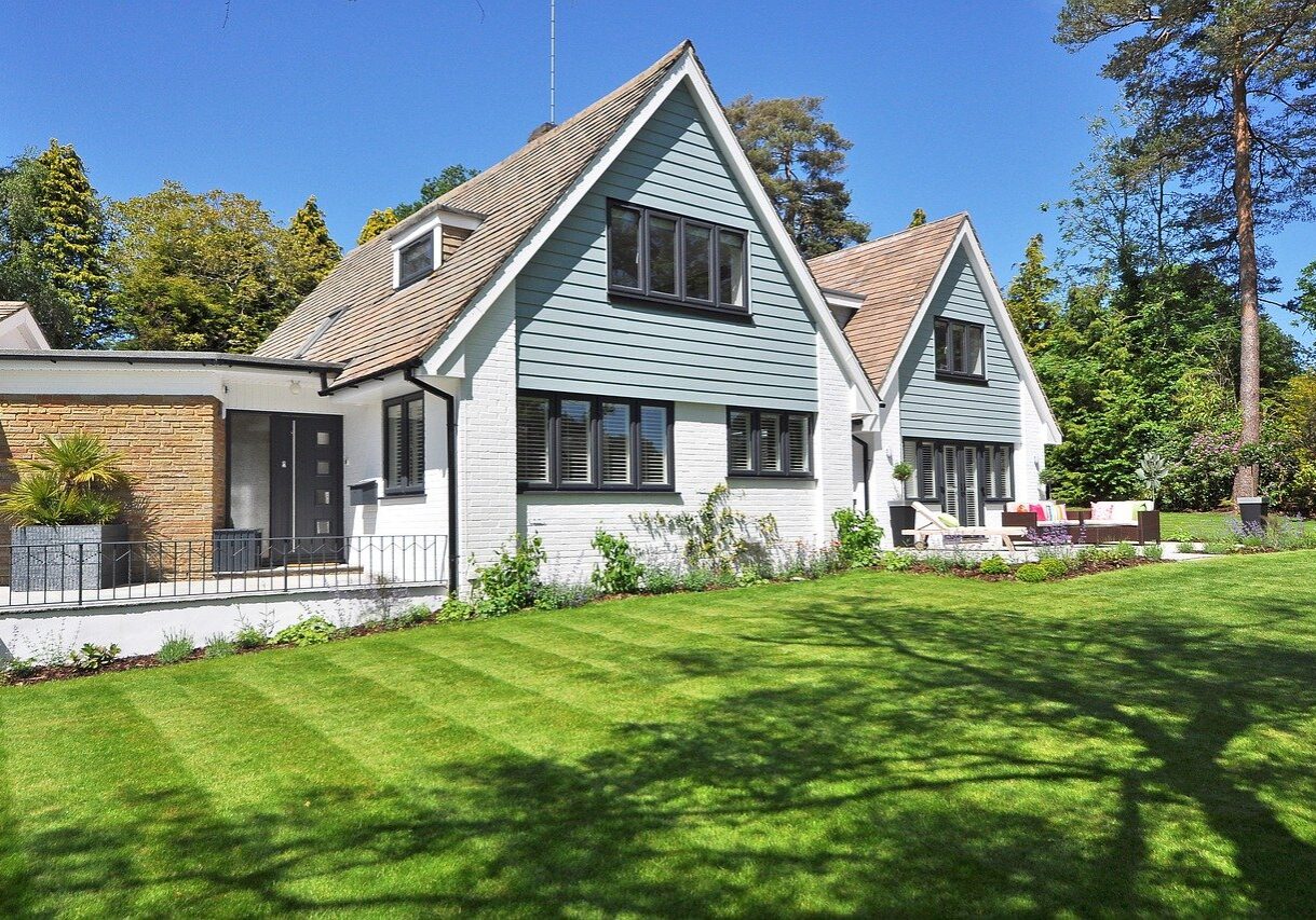 beautiful home, garden, new england style